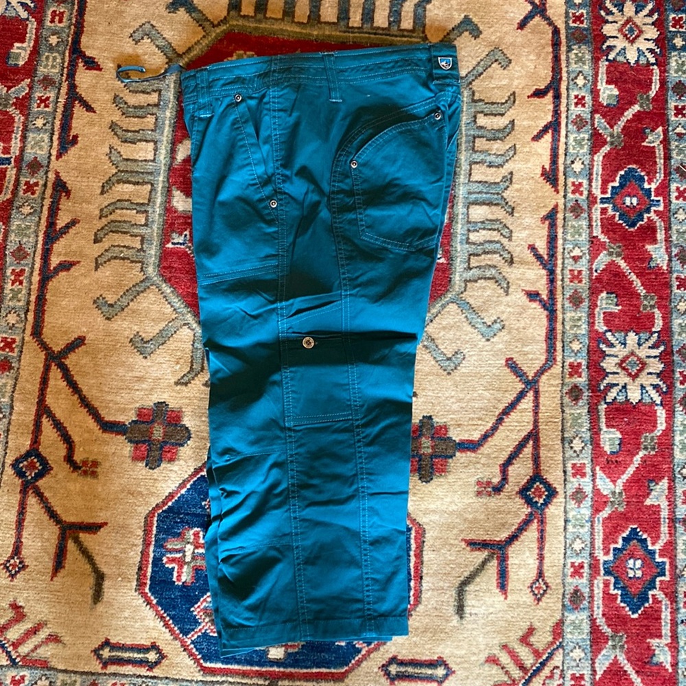NWT Kuhl Born in the Mountains Capri Pants - 6
